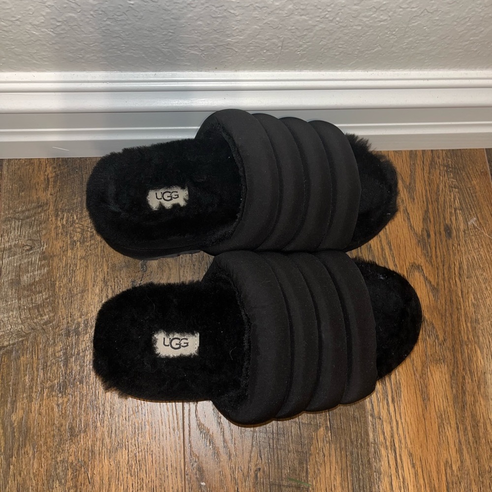 Ugg platform sandals